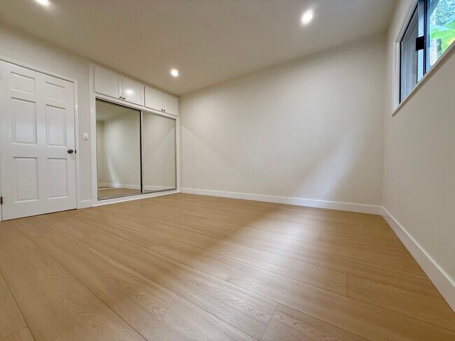 Foto 8 - 3563 Keystone Ave