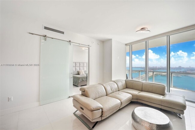 Building Photo - 1100 Biscayne Blvd