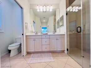 Building Photo - 11091 Corsia Trieste Way