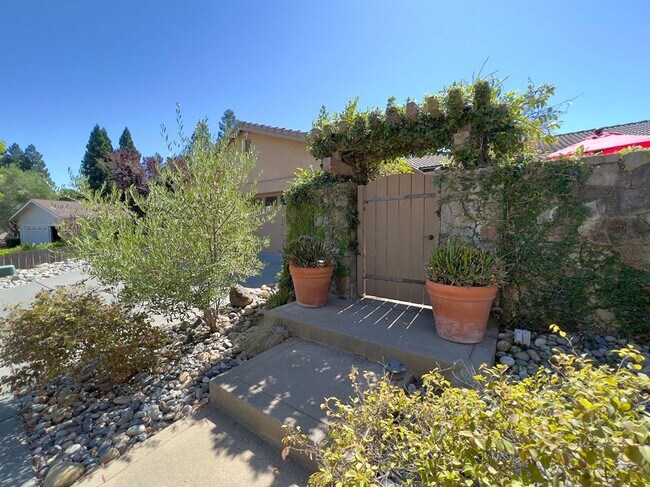 Building Photo - Stunning Single Level Browns Valley Home