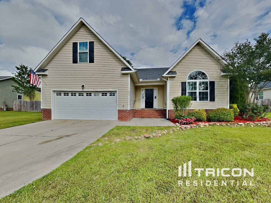Foto principal - 25 Newbury Dr
