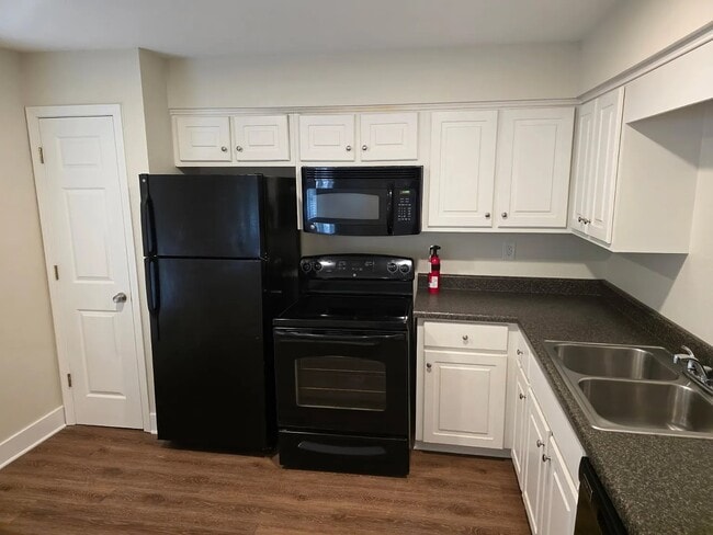 Photo - 806 Park Lane Townhome