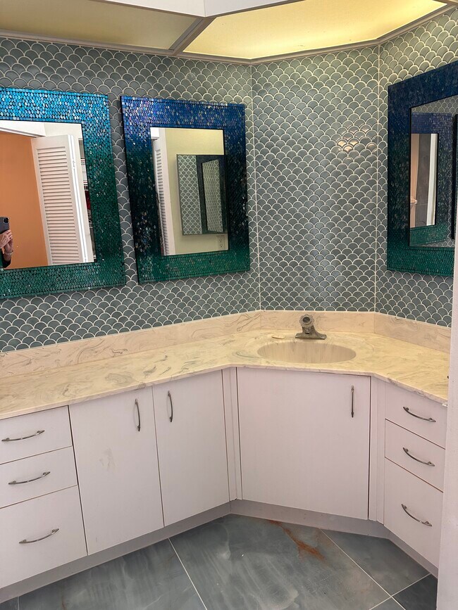 Foto del edificio - 7882 Sailboat Key Blvd S