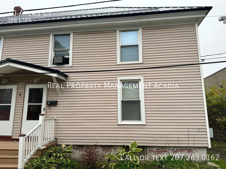 Foto principal - Spacious 2 Bedroom on Quiet St in Brewer