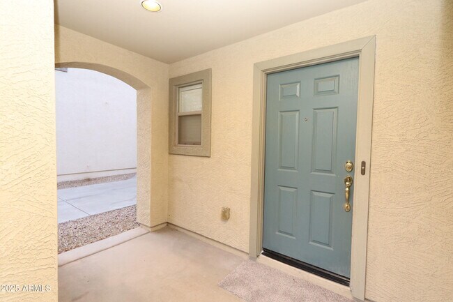 Building Photo - 6462 W Diana Ave