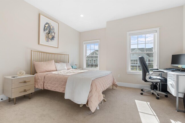 Foto del edificio - 4 Aspen Dr