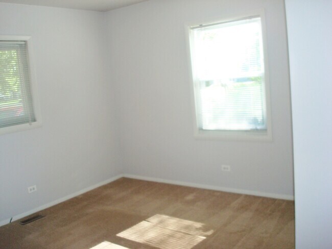 Foto del edificio - 16840 Highview Ave