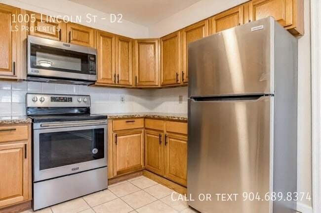 Building Photo - 1005-1015 Lincoln St