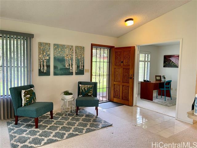 Building Photo - 98-1702-1702 Ka?ahumanu St