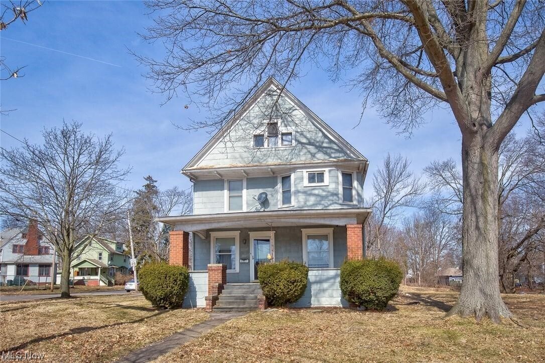 Foto principal - 699 W Exchange St
