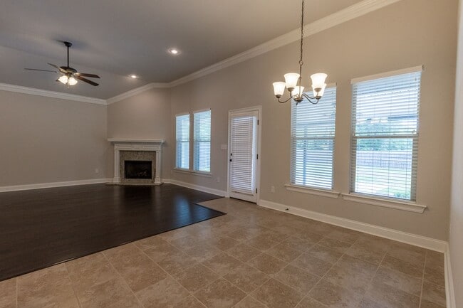 Building Photo - 3/2 Bedroom Fairhope!