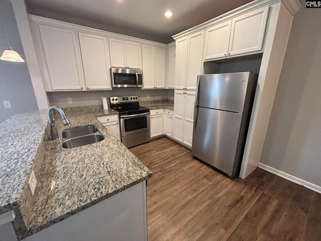 Building Photo - 532 Idlewood Park Dr