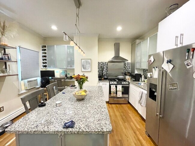 Foto del edificio - 174 Bolton St