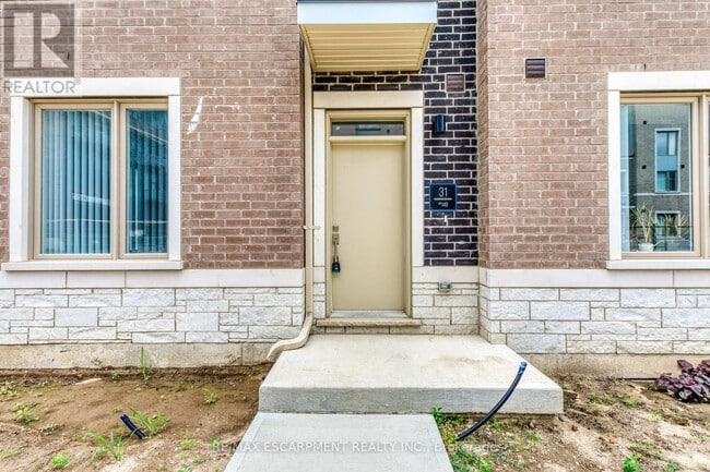 Building Photo - 31-131 Almond Blossom Mews