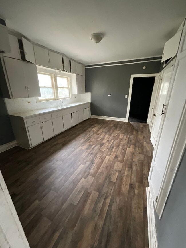 Foto del edificio - 6407 Henderson Ave