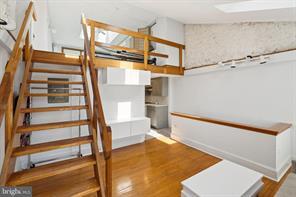 Building Photo - 3715 Calumet St