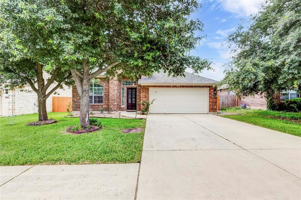 Primary Photo - 3669 Pine Needle Cir
