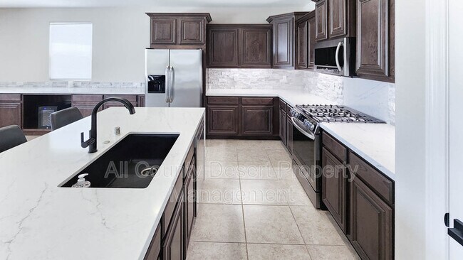 Building Photo - 73806 Picasso Dr