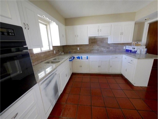 Foto del edificio - 10701 Timbergrove Ln