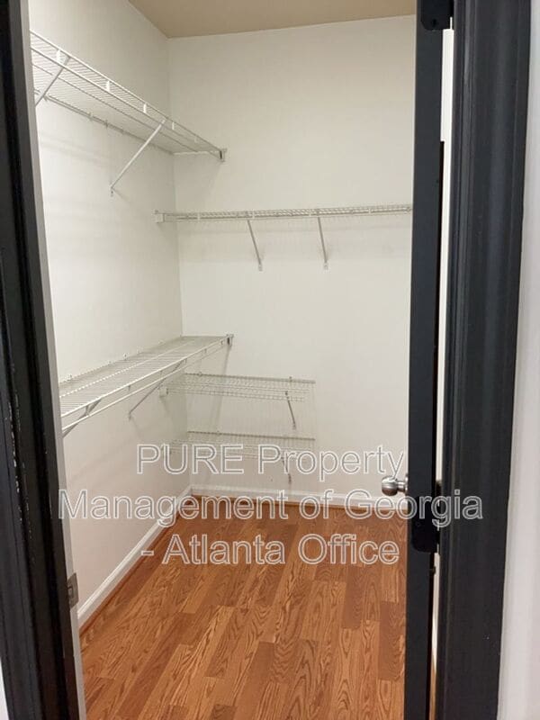Foto del edificio - 2418 Centennial Hill Way NW