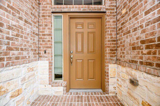 Foto del edificio - 11022 Ellison Ridge Dr