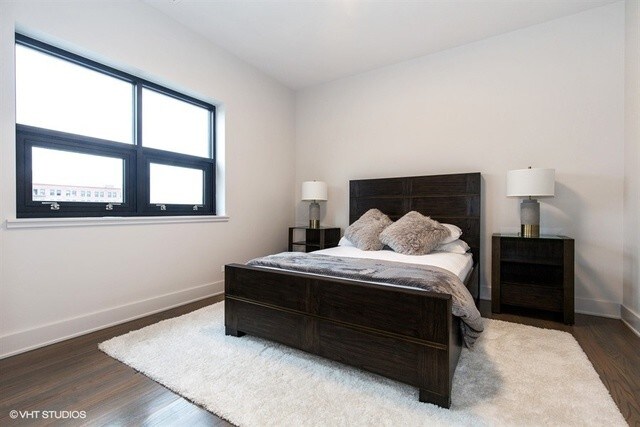 Foto del edificio - 903 W 18th St