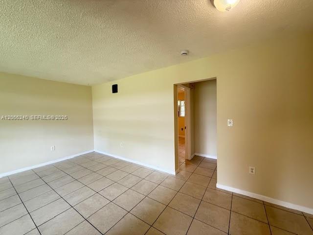 Foto del edificio - 151 NW 164th St