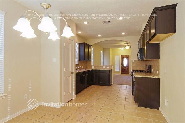 Foto del edificio - 30615 Woodson Trace Dr