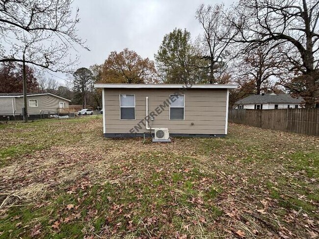 Foto del edificio - 6914 Gibson Rd