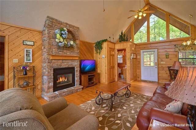Foto del edificio - 1624 Pinewood Way
