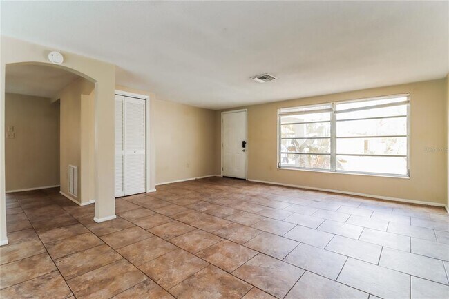 Foto del edificio - 9636 Mark Twain Ln