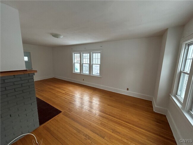 Foto del edificio - 110 Homewood Dr