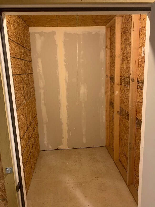 Building Photo - CHECK OUT THIS WARM 1 BEDROOM, 1 BATH APAR...