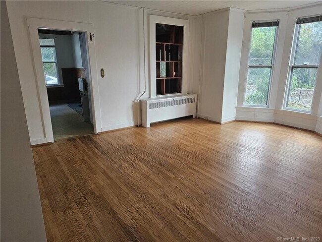 Foto del edificio - 427-429 Center St