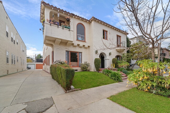 Building Photo - 429 N Gardner St