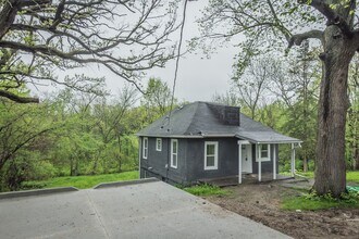 Building Photo - 338 E Pleasant Vw Dr
