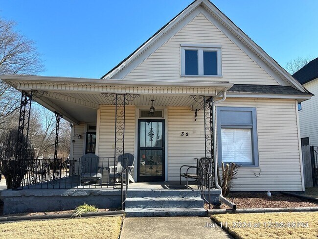 Foto del edificio - 32 N Cooper St