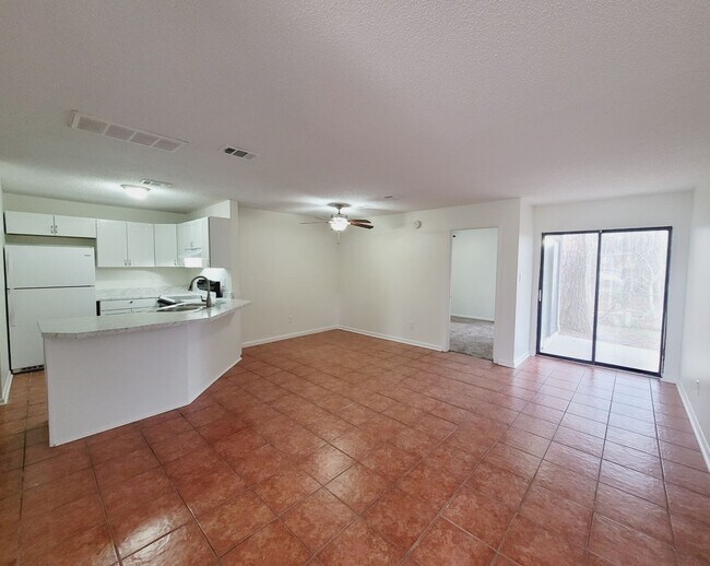 Foto del edificio - 8170 Kause Rd