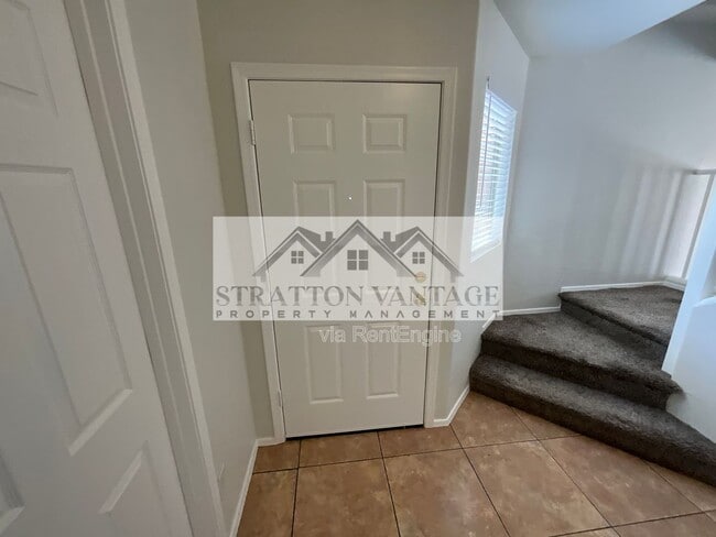 Foto del edificio - 12450 W Redfield Rd