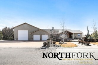 Building Photo - 7725 E Stonecastle Dr