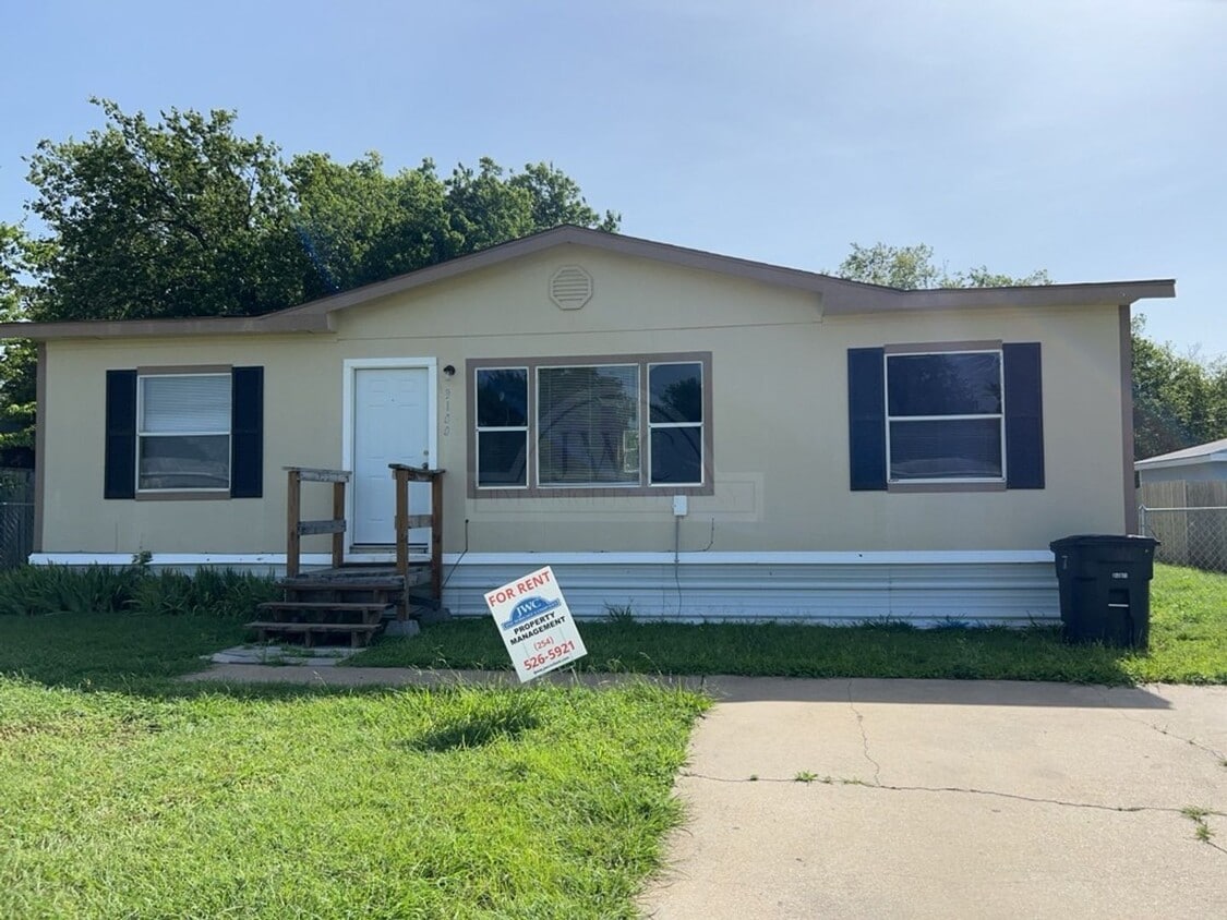Primary Photo - 3100 Cantabrian Dr