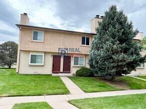 Building Photo - 3053 Starlight Cir