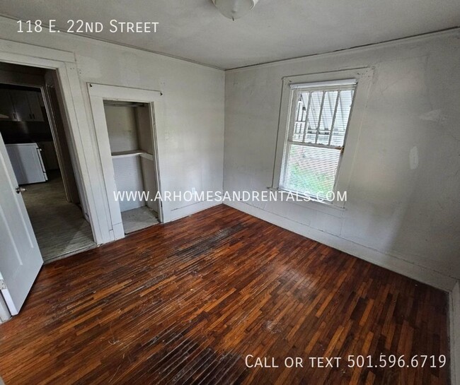 Building Photo - 118 E 22nd St