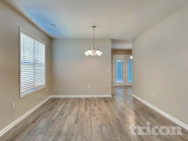 Foto del edificio - 3100 Wrenwood Ct