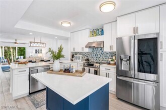 Building Photo - 3001 Sandpiper Bay Cir