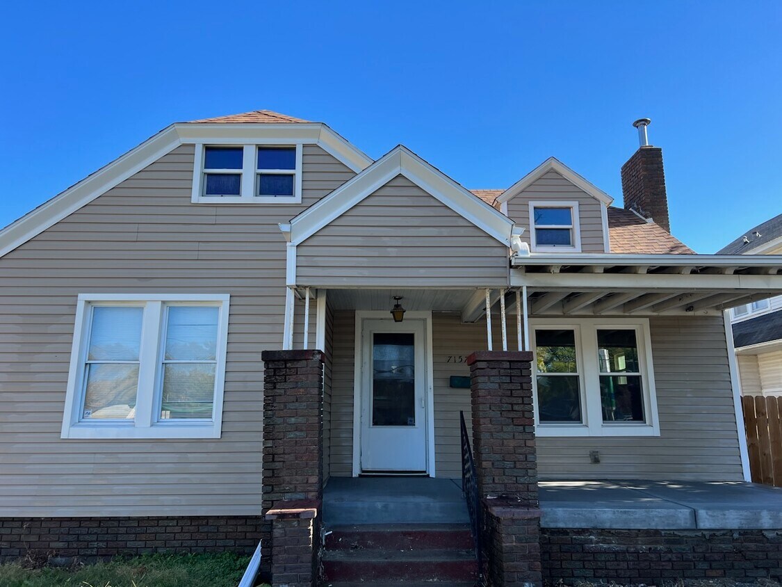 7157 N 30th St, Omaha, NE 68112 House Rental in Omaha, NE