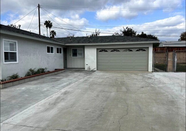 Foto del edificio - 1125 Verde Ct