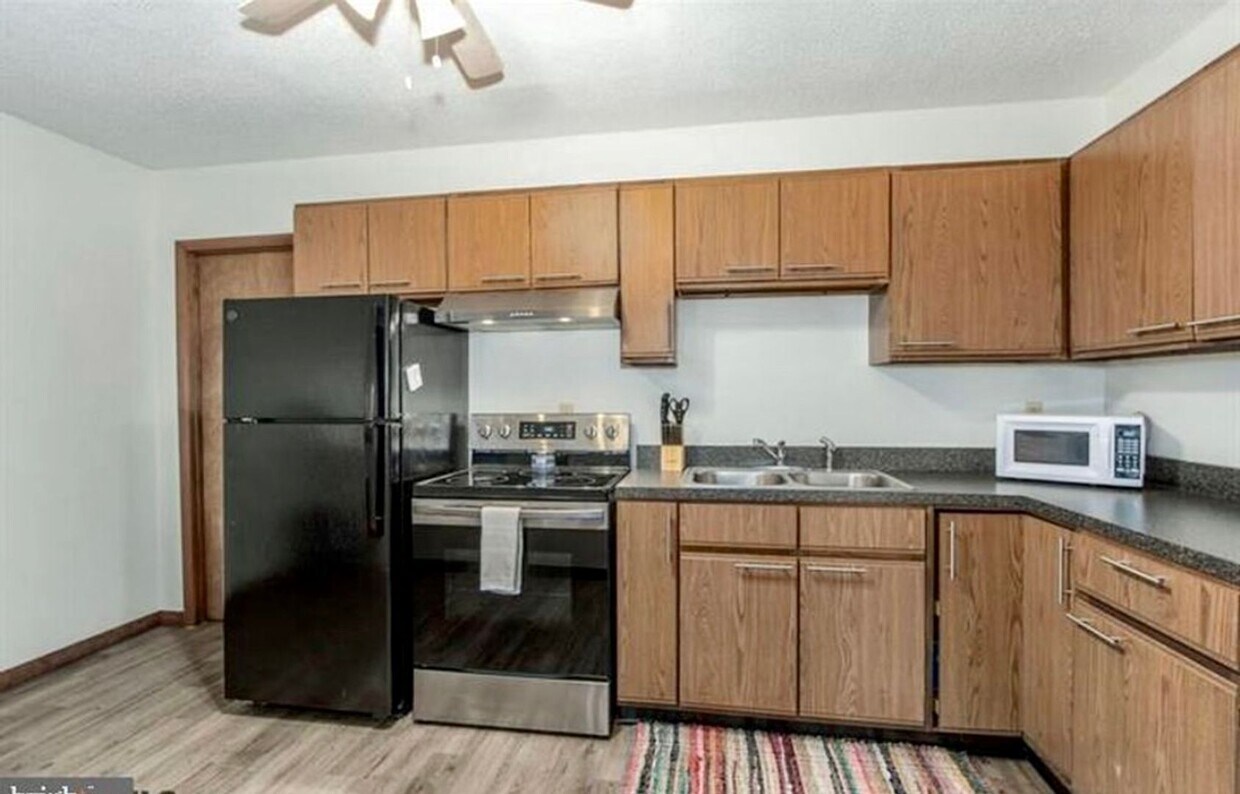 228 Ardell Ln Unit 234, Bellefonte, PA 16823 Room for Rent in