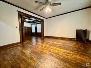 Building Photo - 602 Bird Ave