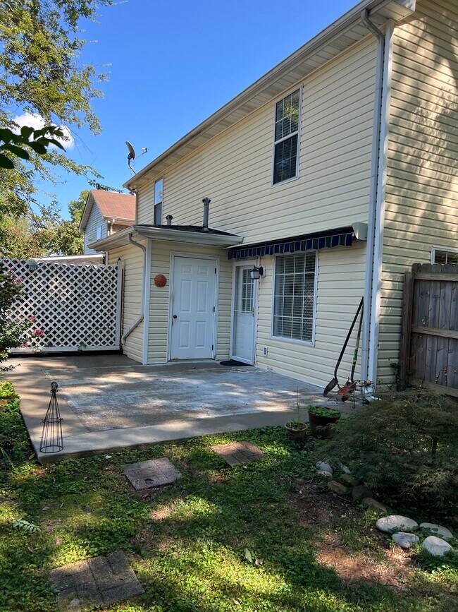 209 Hillside Ct, Murfreesboro, TN 37130 Townhome Rentals in